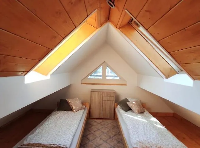 Dom Na Brzoskwiniowej Ustroň