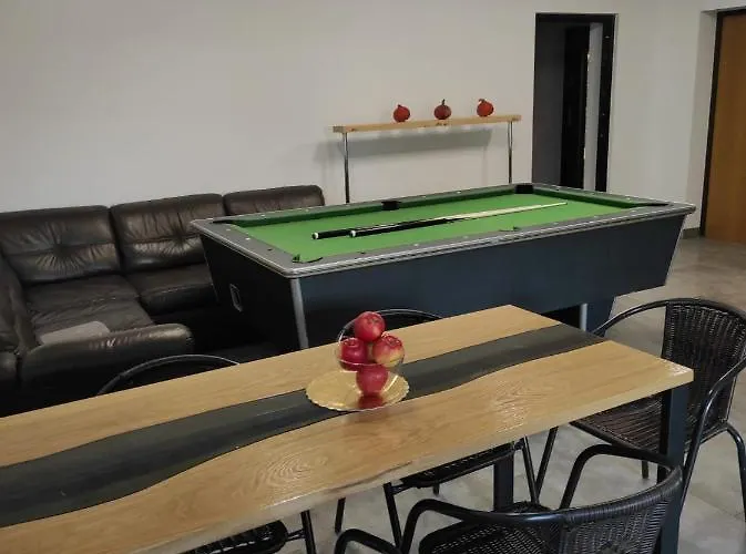 Penzion Dom Na Brzoskwiniowej 3*