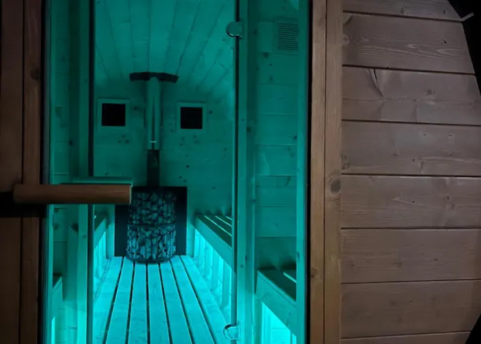 Dom Na Brzoskwiniowej 3*