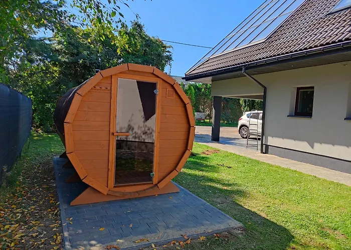 Dom Na Brzoskwiniowej Penzion 3*